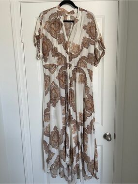 H&M Flowy Medallion Print Cream & Gold Maxi Dress 14